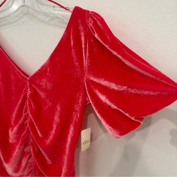 NWT Free People Cupcake Hot Pink Velvet Puff Sleeve Top - Picture 3 of 12